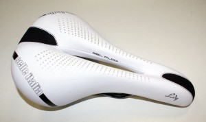 Siodło SELLE ITALIA LADY GEL FLOW L (id match - L2) Manganese Tube 7, fibra-tek, 310g białe
