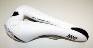 Siodło SELLE ITALIA LADY GEL FLOW L (id match - L2) Manganese Tube 7, fibra-tek, 310g białe 